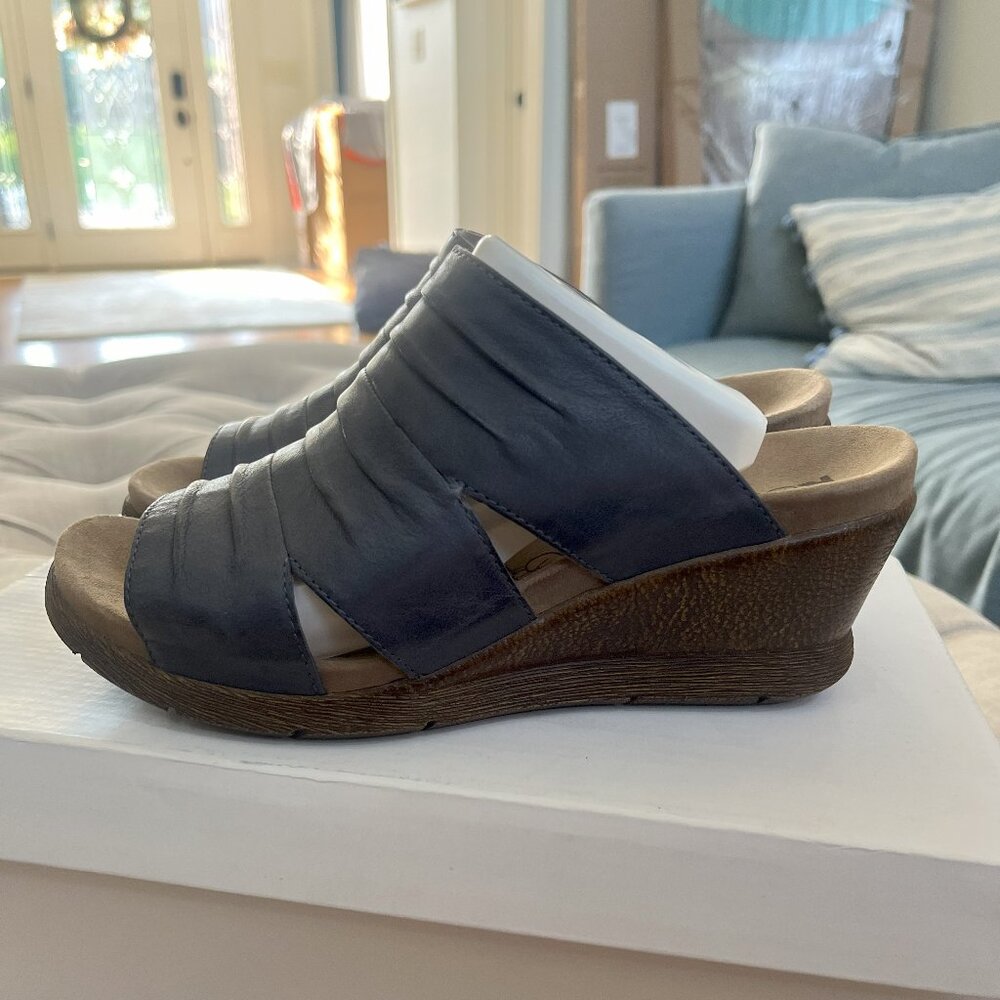 Romika Women's Leather Wedges in shade Taureg